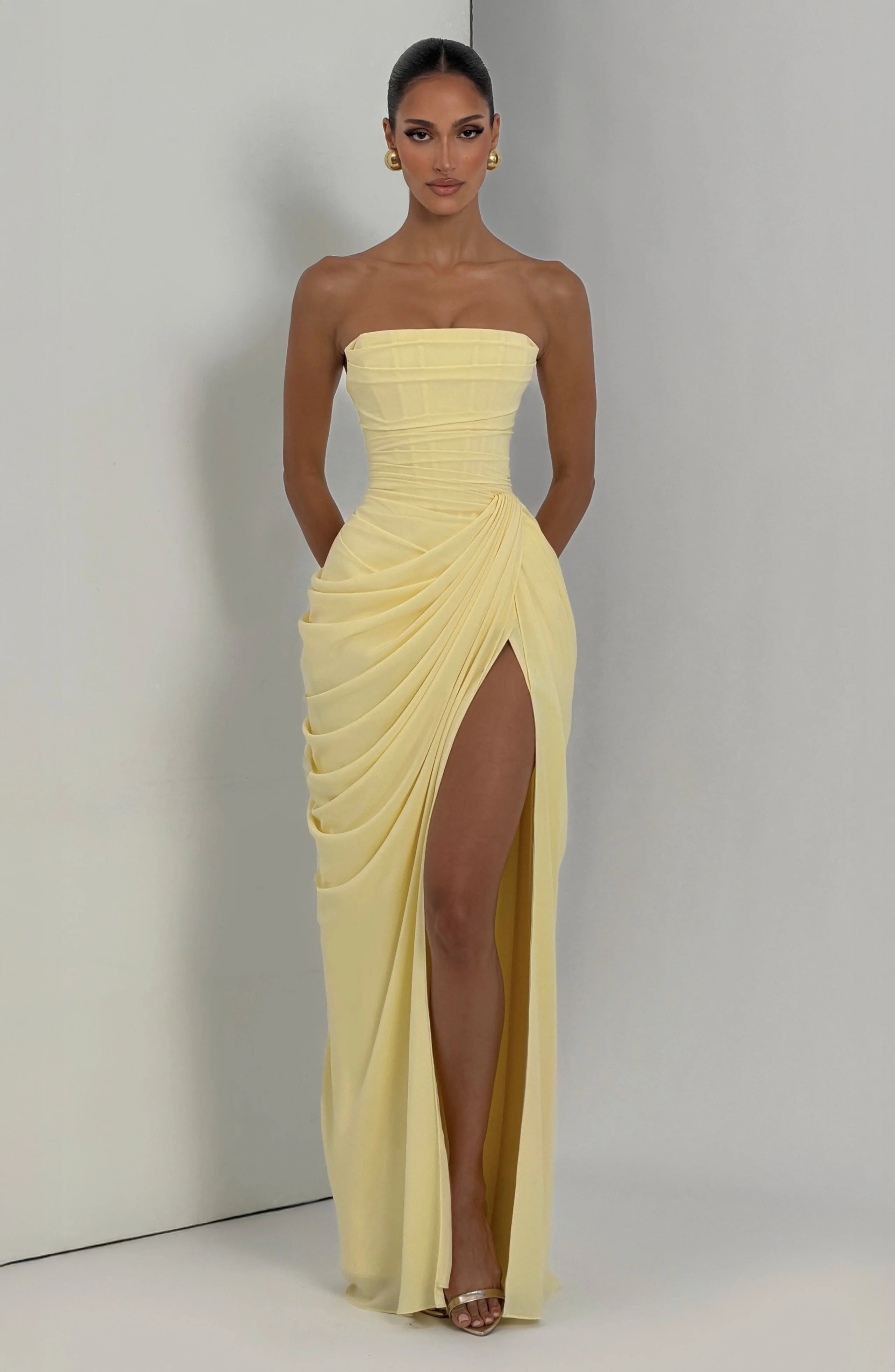 Vestido Chloe | Elegancia escultural que define tu figura